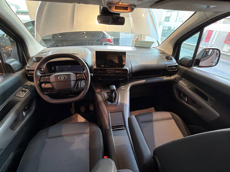 Toyota Proace City Verso nuova a Catania (10)