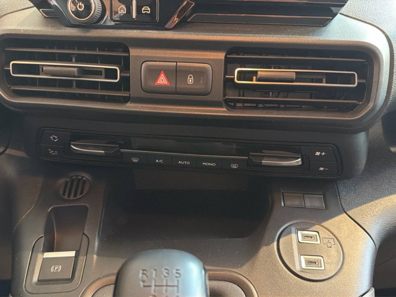 Toyota Proace City Verso nuova a Catania (12)
