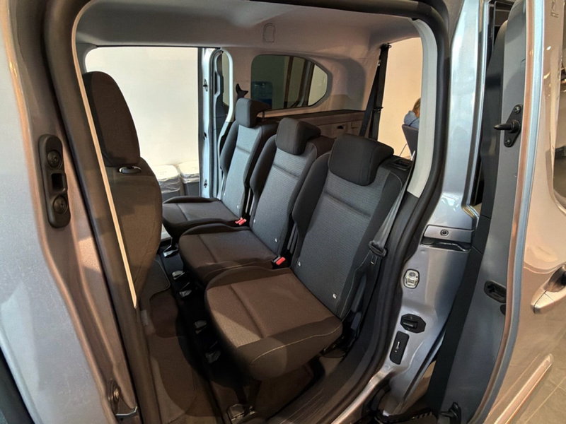 Toyota Proace City Verso nuova a Catania (8)