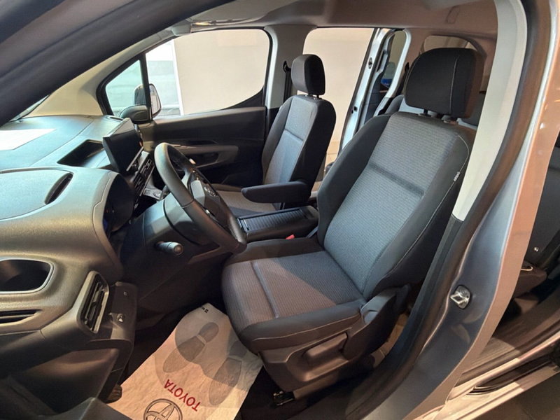 Toyota Proace City Verso nuova a Catania (9)