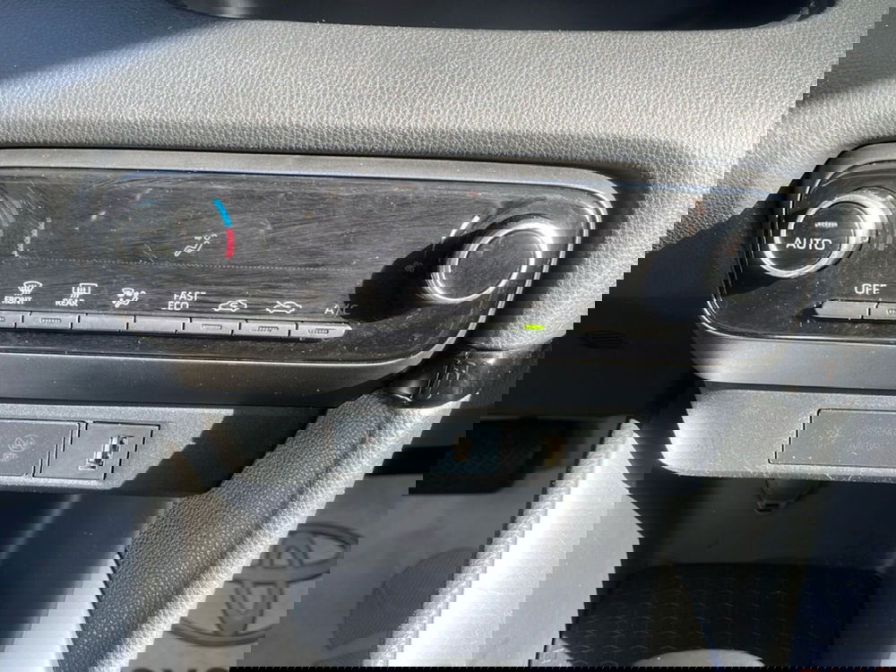 Toyota Yaris usata a Ragusa (15)