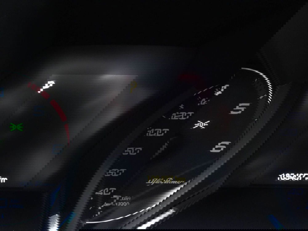 Alfa Romeo Stelvio usata a Treviso (16)