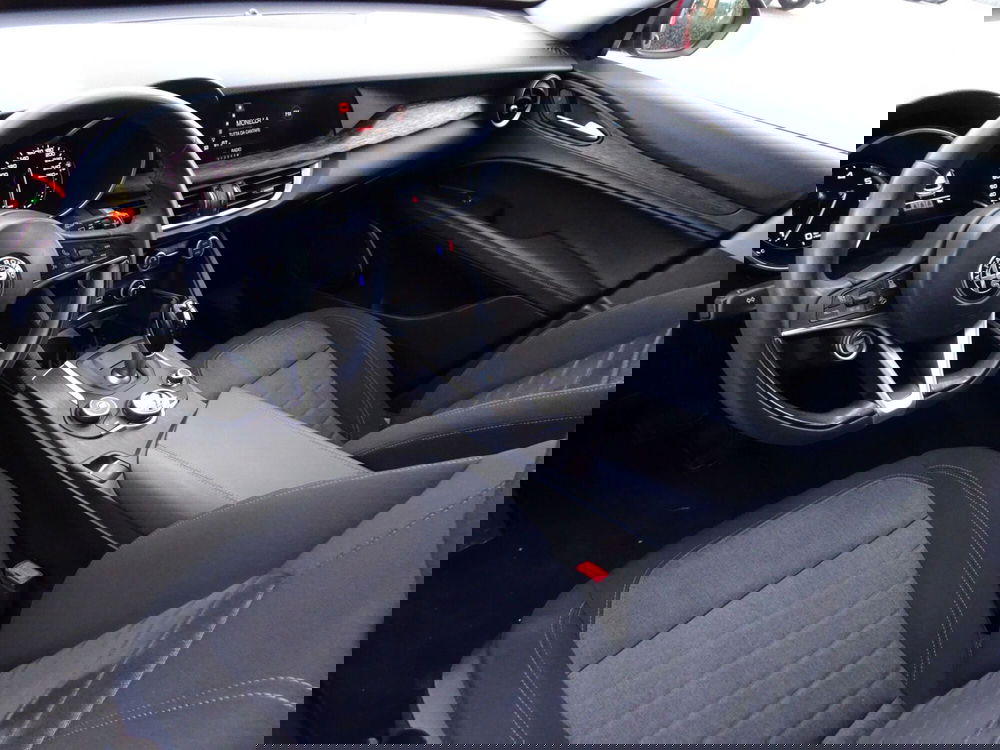 Alfa Romeo Stelvio usata a Treviso (9)