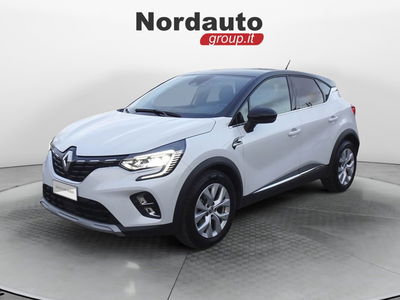 Renault Captur Full Hybrid E-Tech 145 CV Intens del 2021 usata a Montebelluna