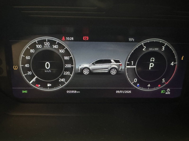 Land Rover Discovery Sport usata a Pistoia (9)