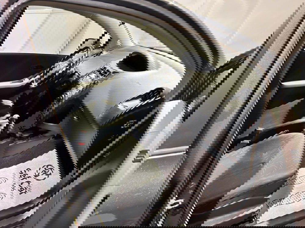 Toyota Yaris usata a Milano (12)