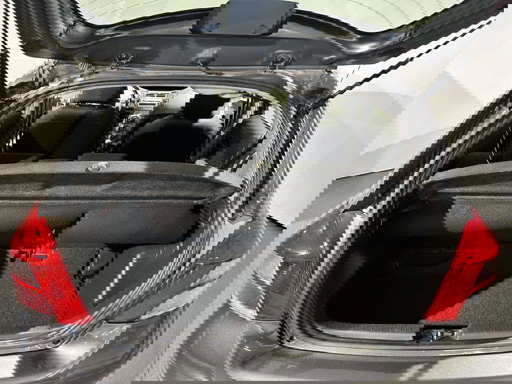 Toyota Yaris usata a Milano (6)