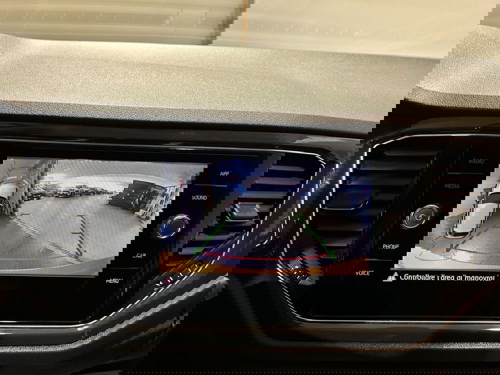 Volkswagen T-Roc usata a Milano (11)