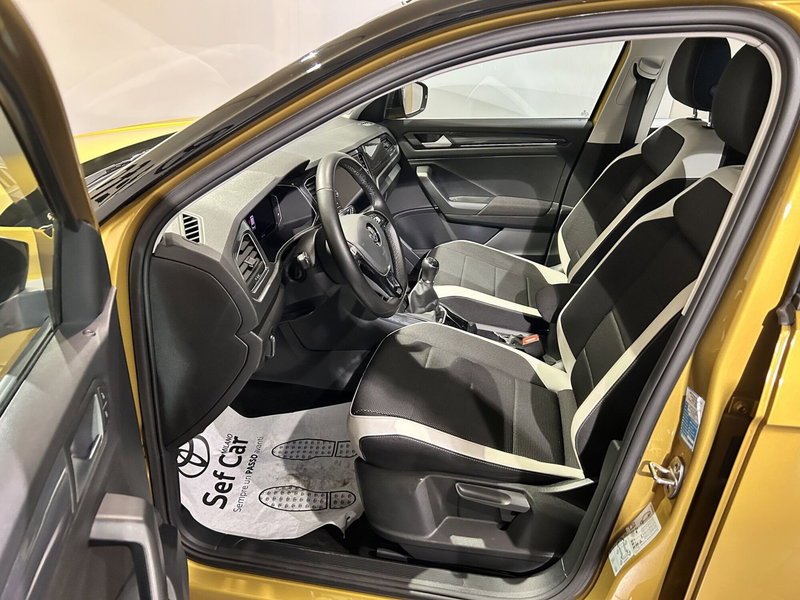 Volkswagen T-Roc usata a Milano (12)