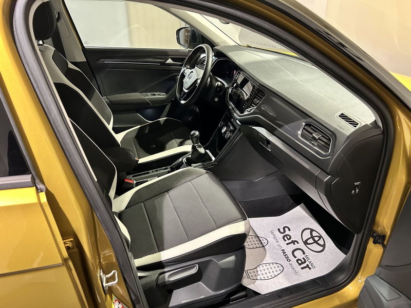 Volkswagen T-Roc usata a Milano (13)