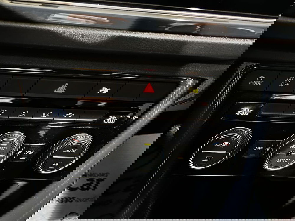 Volkswagen T-Roc usata a Milano (19)