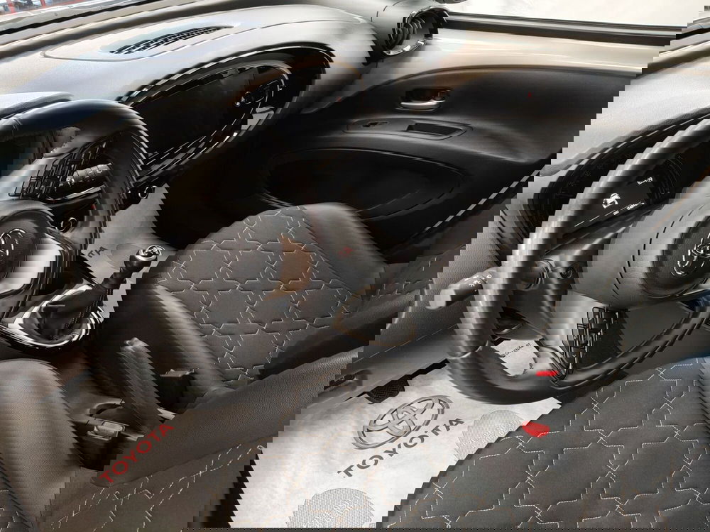 Toyota Aygo X usata a Roma (13)