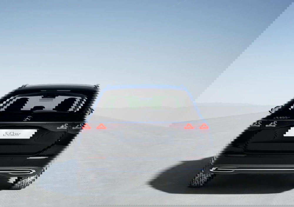 Mercedes-Benz Classe E Station Wagon nuova a Bergamo (2)