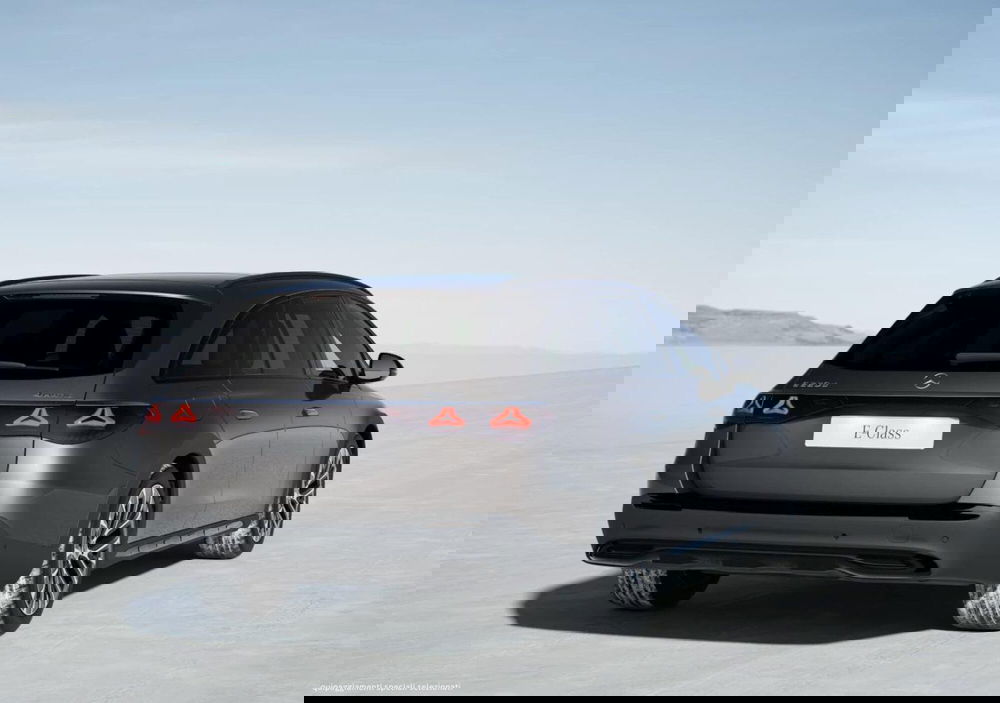 Mercedes-Benz Classe E Station Wagon nuova a Bergamo (2)