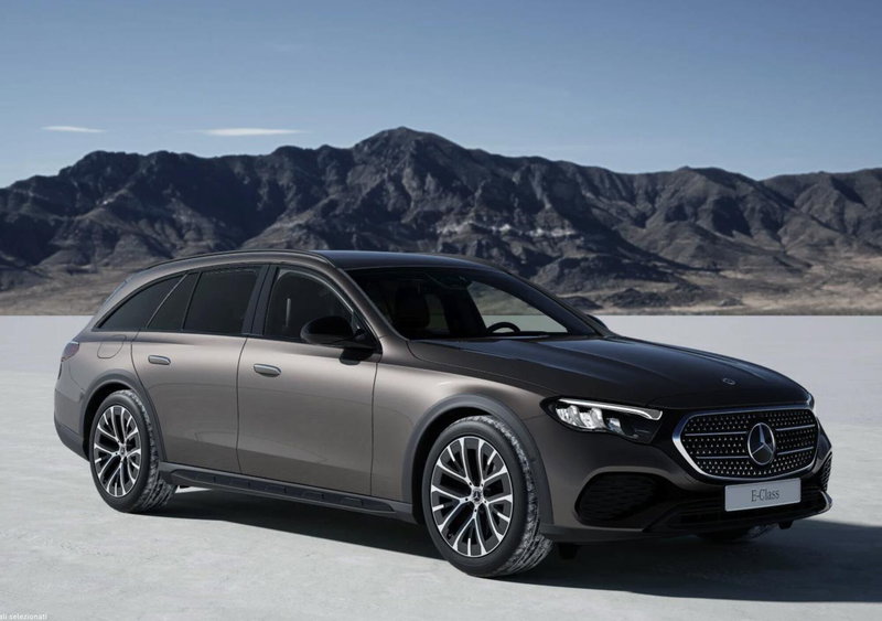 Mercedes-Benz Classe E Station Wagon nuova a Bergamo (4)