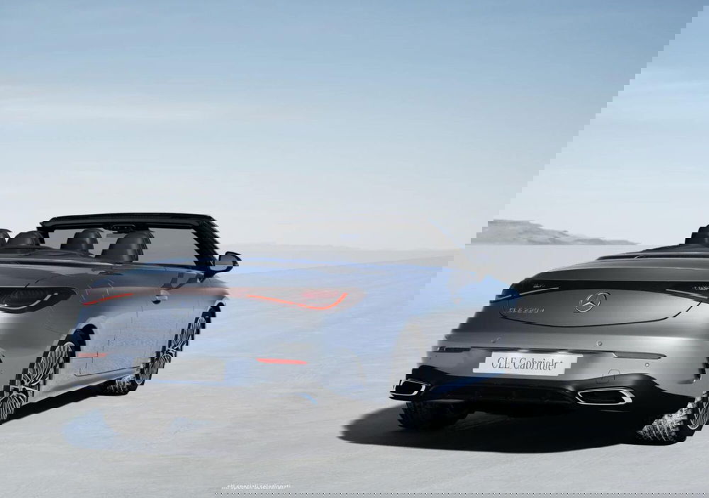 Mercedes-Benz CLE Cabrio nuova a Bergamo (4)