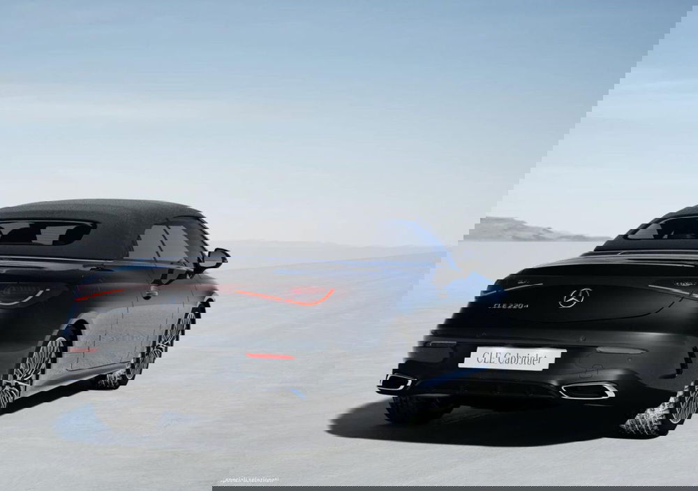 Mercedes-Benz CLE Cabrio nuova a Bergamo (3)