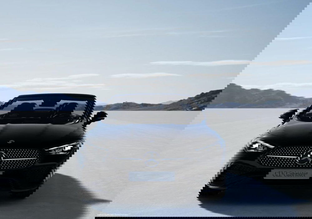 Mercedes-Benz CLE Cabrio nuova a Bergamo (4)