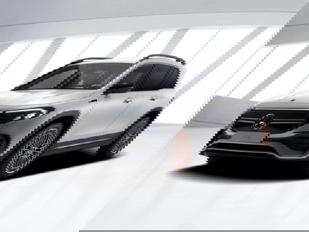 Mercedes-Benz EQB nuova a Pisa