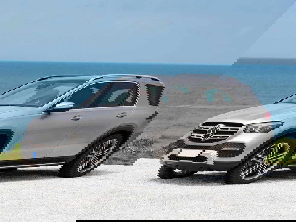 Mercedes-Benz GLE SUV nuova a Grosseto (12)