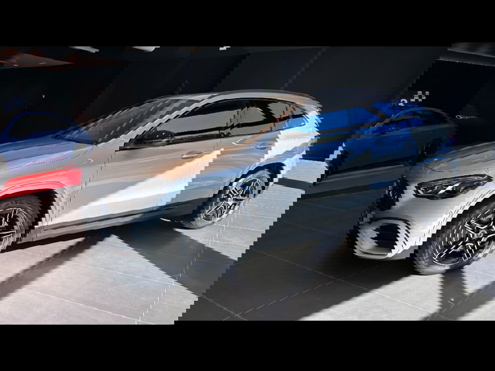 Mercedes-Benz GLA SUV nuova a Firenze (4)