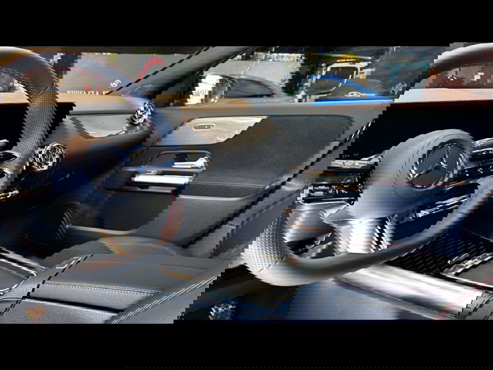 Mercedes-Benz GLA SUV nuova a Firenze (7)