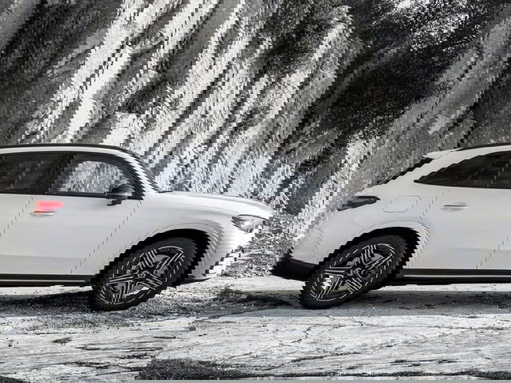 Mercedes-Benz GLC SUV nuova a Siena (5)