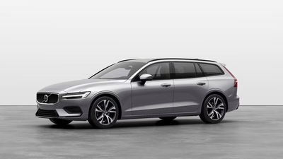 Volvo V60 B4 automatico Plus Dark nuova a Como