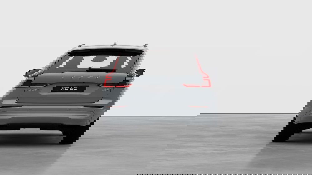 Volvo XC60 nuova a Como (4)