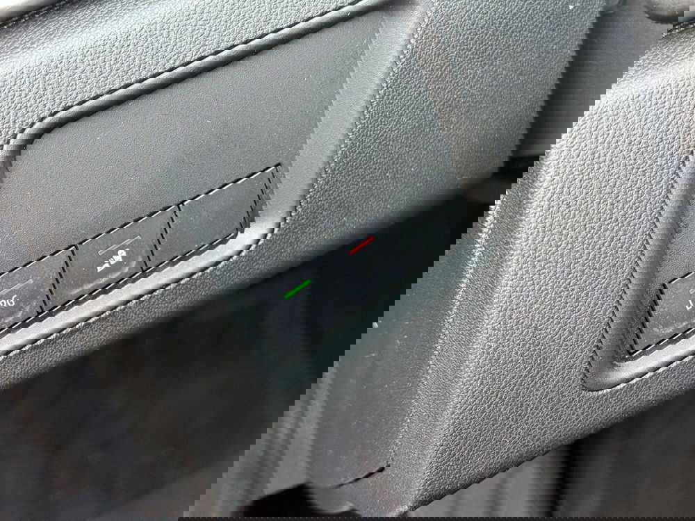 Dacia Duster usata a Vercelli (13)