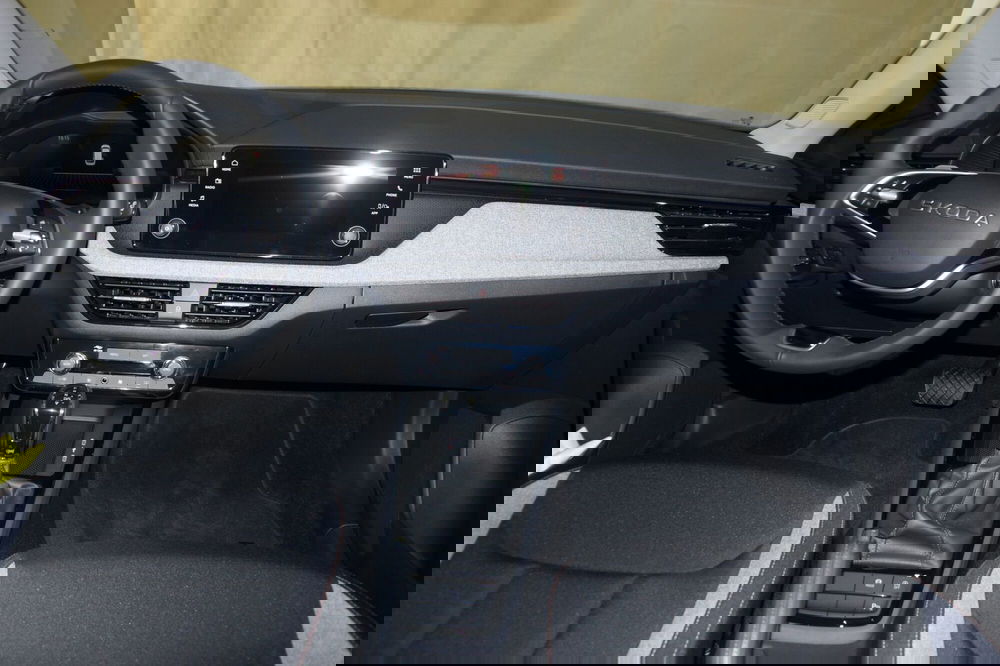 Skoda Kamiq nuova a Torino (19)