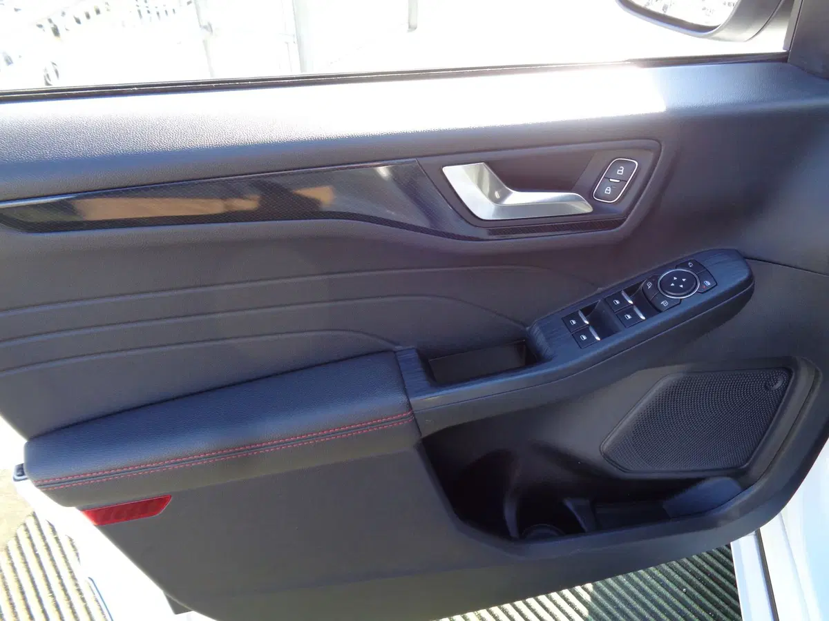 Ford Kuga usata a Belluno (7)