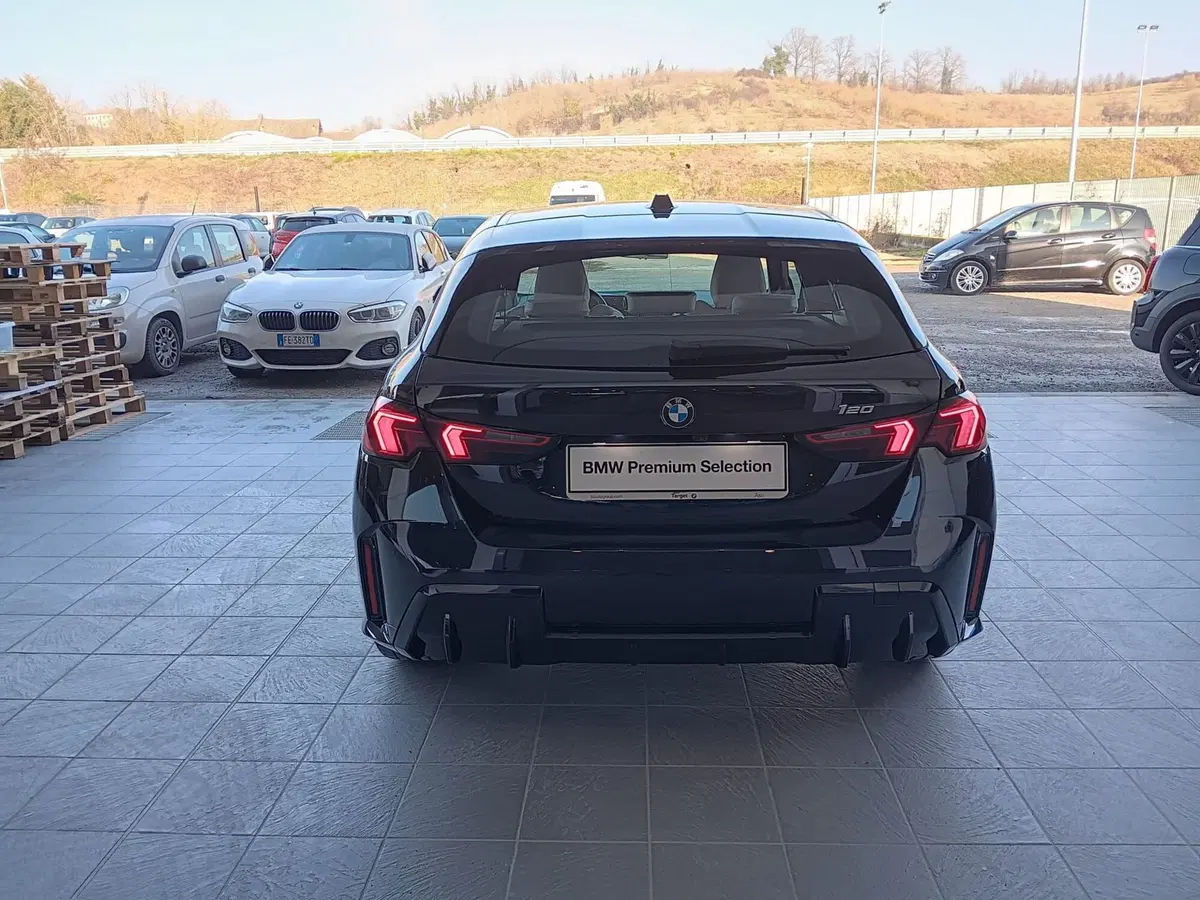BMW Serie 1 usata a Asti (5)