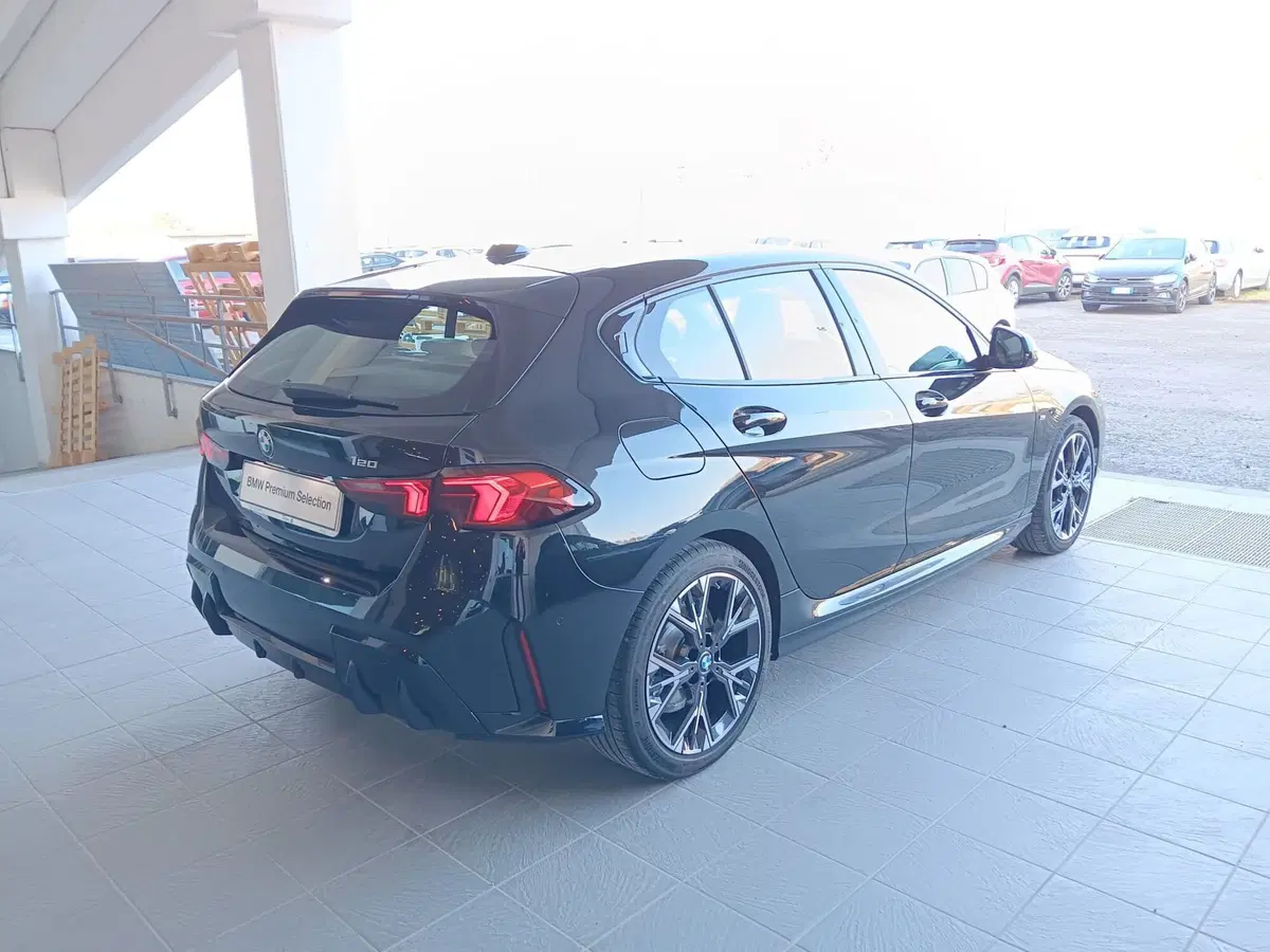 BMW Serie 1 usata a Asti (6)