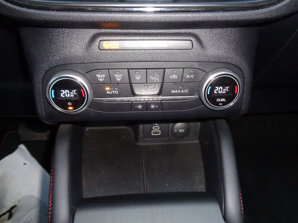 Ford Kuga usata a Belluno (16)