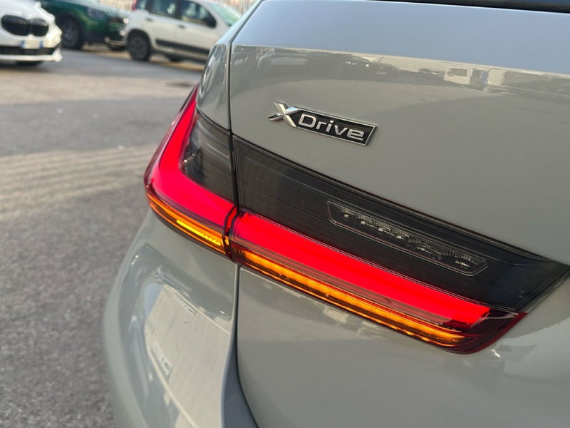 BMW Serie 3 Touring usata a Caserta (11)