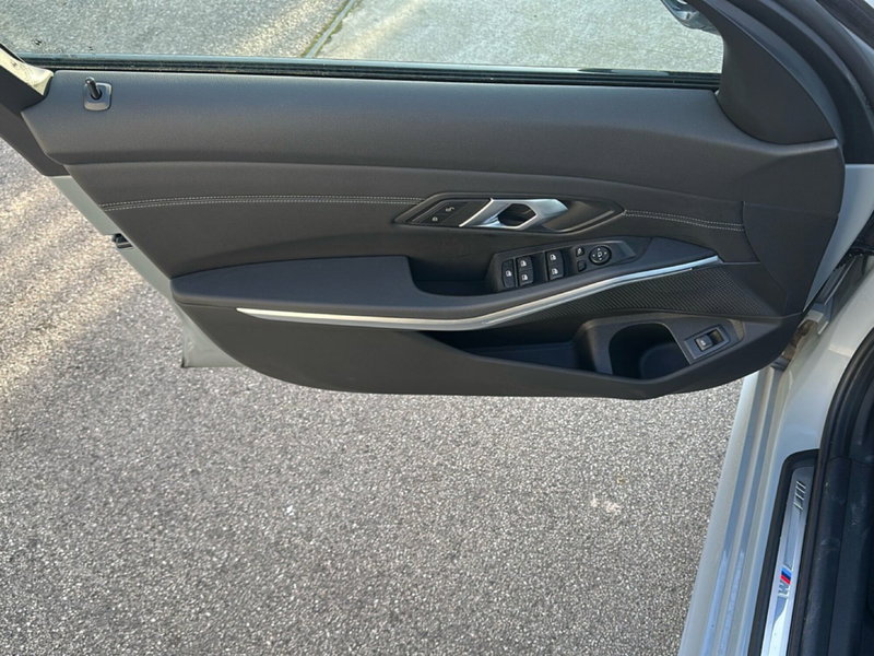 BMW Serie 3 Touring usata a Caserta (18)