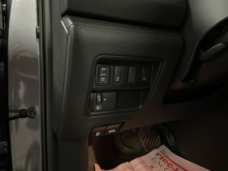 Renault Koleos usata a Milano (17)