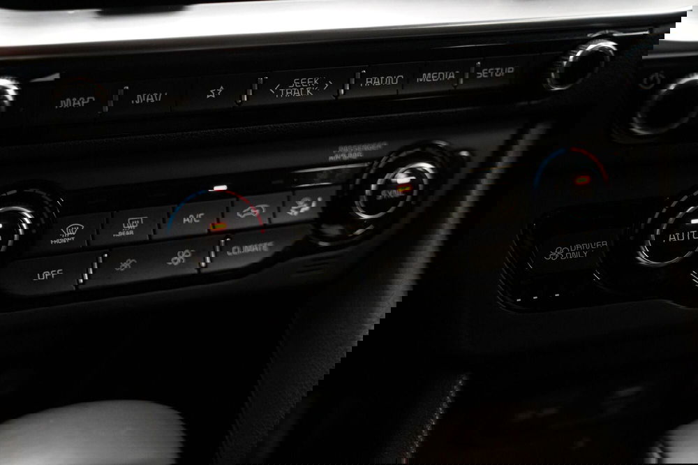 Kia Niro usata a Varese (18)