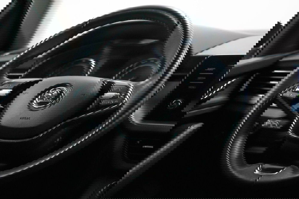 Skoda Kamiq usata a Varese (12)