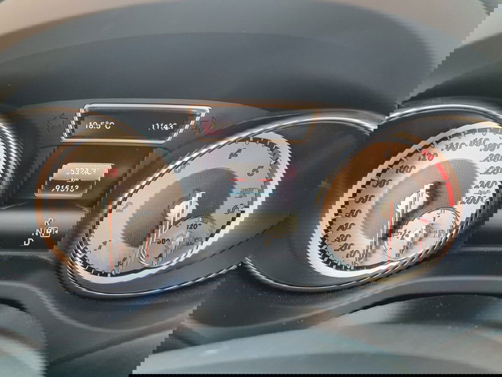 Mercedes-Benz GLA SUV usata a Rimini (11)