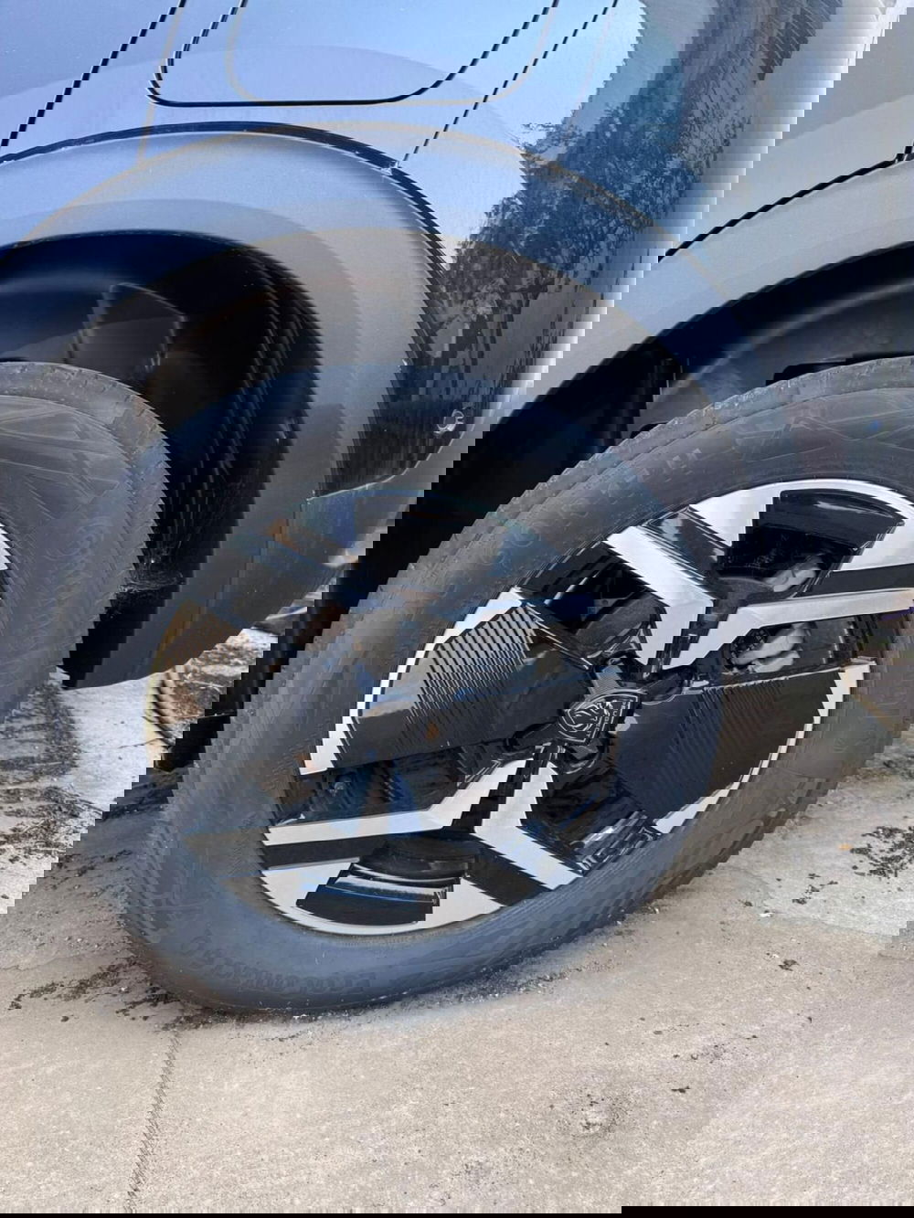 Peugeot 2008 nuova a Frosinone (8)