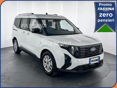 Ford Tourneo Courier 1.0 EcoBoost 100 CV Titanium del 2025 usata a Milano