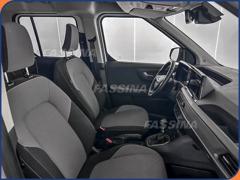 Ford Tourneo Courier usata a Milano (13)