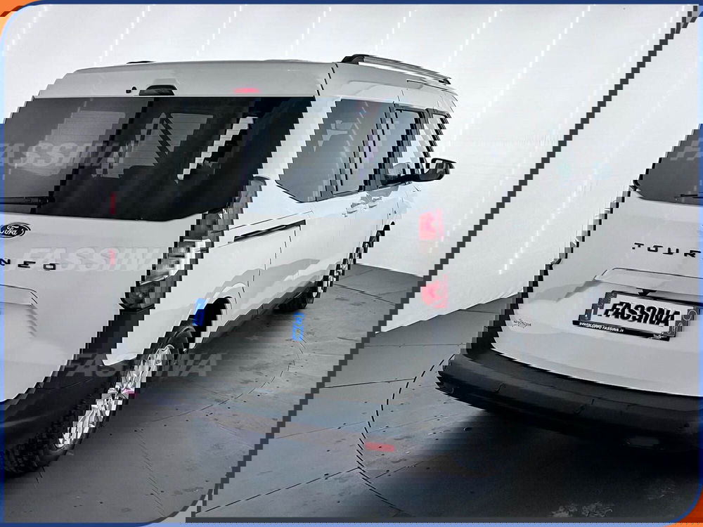 Ford Tourneo Courier usata a Milano (6)