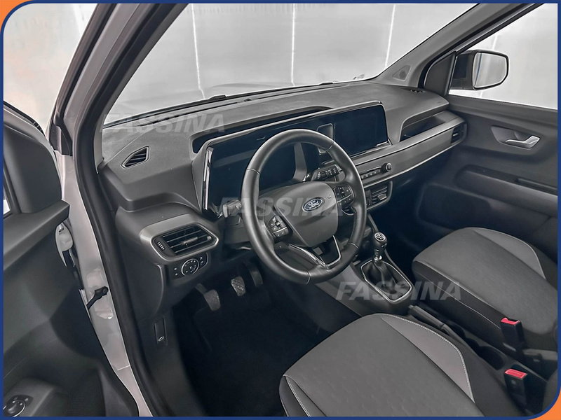 Ford Tourneo Courier usata a Milano (9)