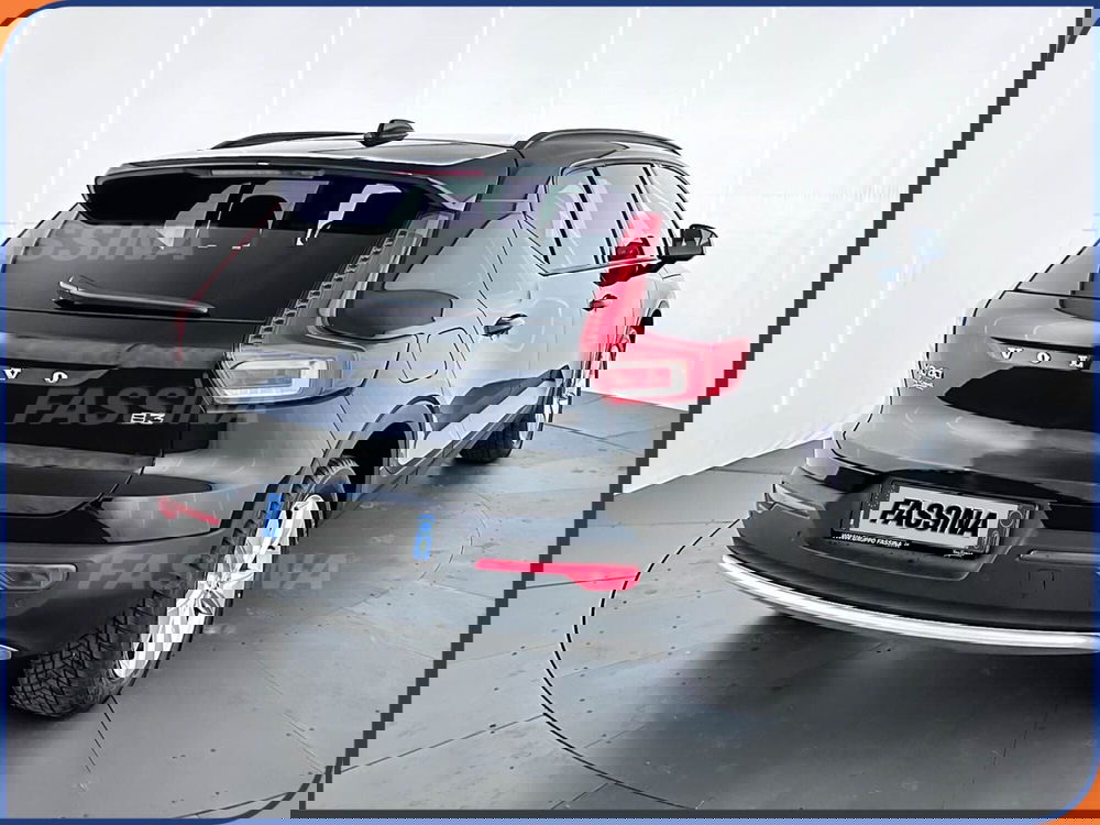 Volvo XC40 usata a Milano (6)