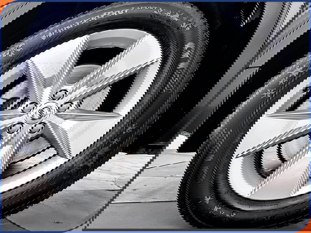 Volvo XC40 usata a Milano (7)