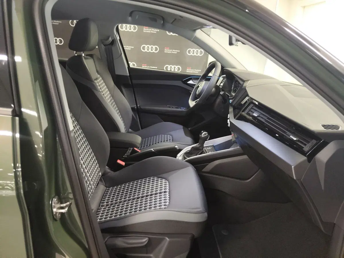 Audi A1 Sportback nuova a Modena (14)
