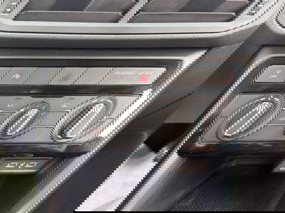 Volkswagen T-Cross usata a Terni (14)